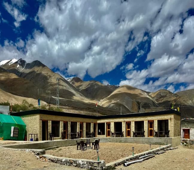 Pangong Homestay Campus