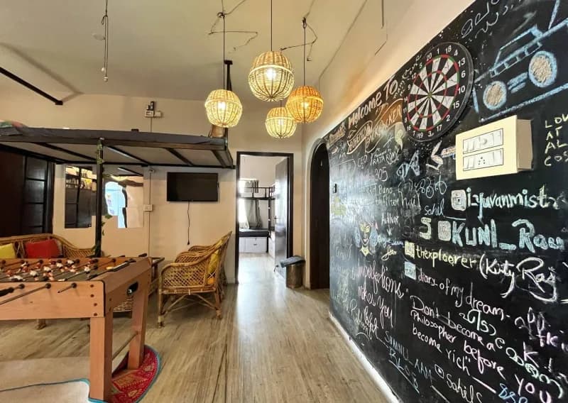 Seating area at Kolkata Backpackers Hostel