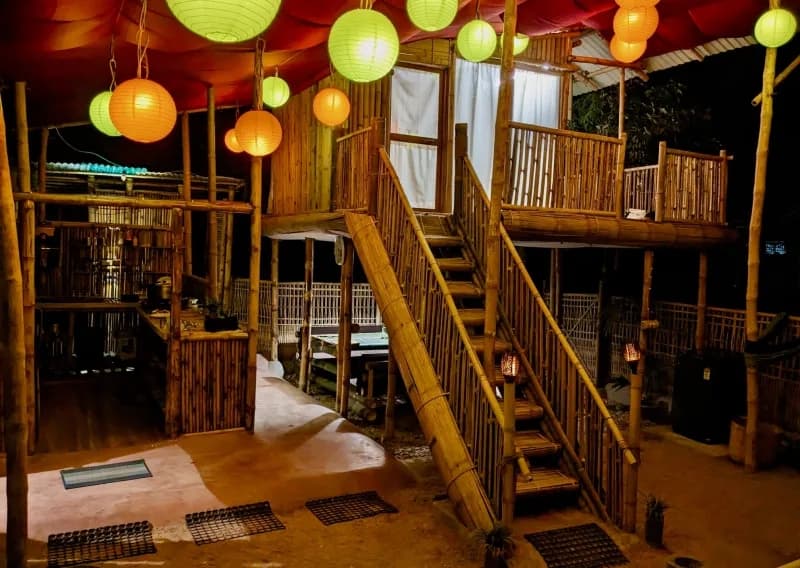 Kaziranga Homestay Colourful Campus