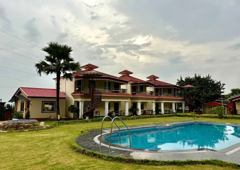 Baranti Resort Campus With Swimming Pool