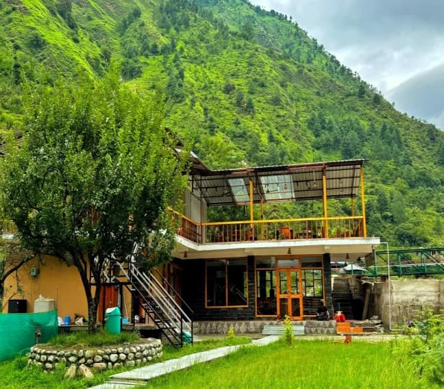 Tirthan Valley Resort