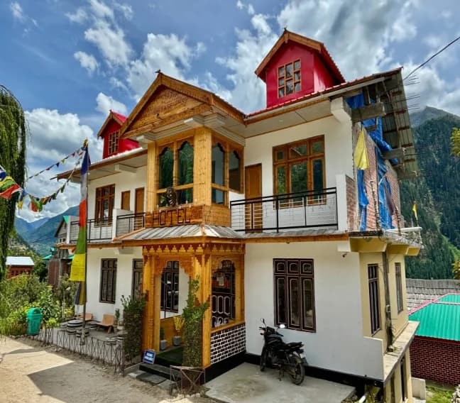 Exterior of Sangla Guest Inn