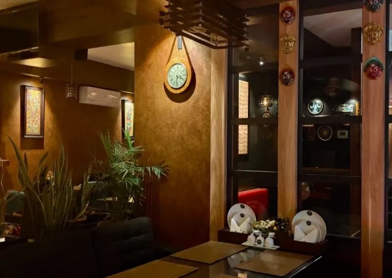 Restaurant area at Sahibganj Guest Inn