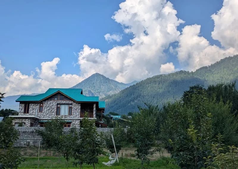 Rangri Retreat Campus