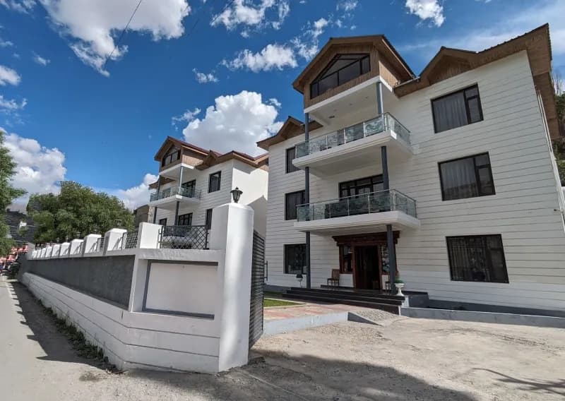 Exterior of Kargil Retreat