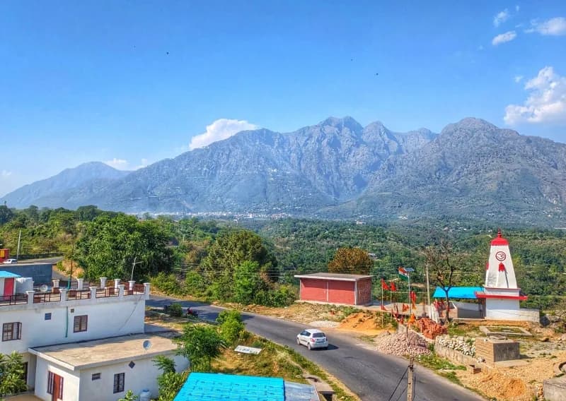 Mountain View From Katra Homestay