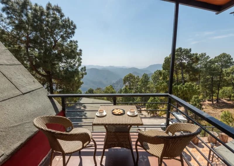 Mountain View From Lansdowne Resort Balcony