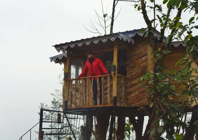 Tree room for adventure lovers at Darapchand Homestay 